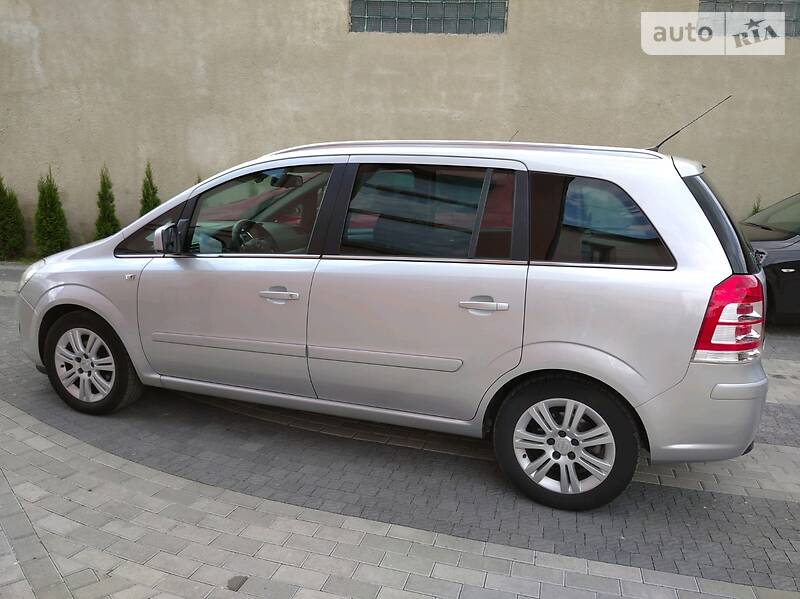 Універсал Opel Zafira 2010 в Стрию фото 16 Універсал Opel Zafira 2010 в Стрию