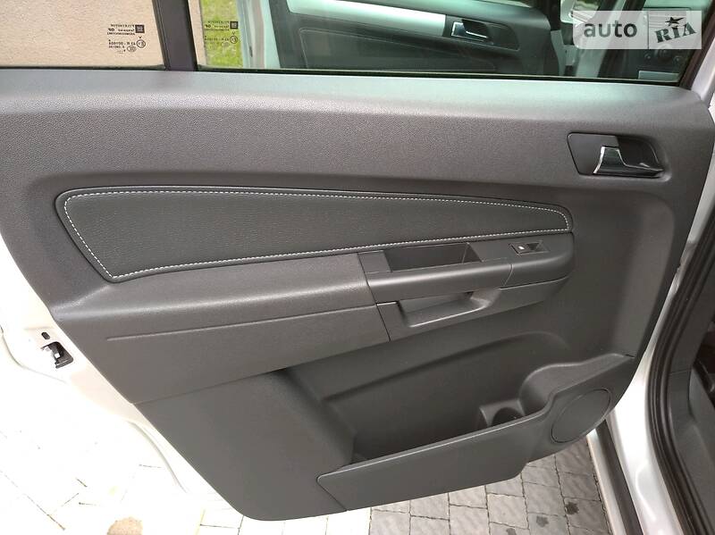 Універсал Opel Zafira 2010 в Стрию фото 30 Універсал Opel Zafira 2010 в Стрию