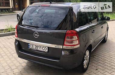 Мінівен Opel Zafira 2011 в 