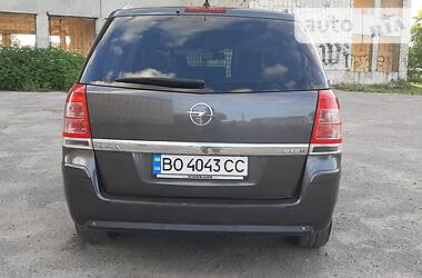 Минивэн Opel Zafira 2010 в Тернополе