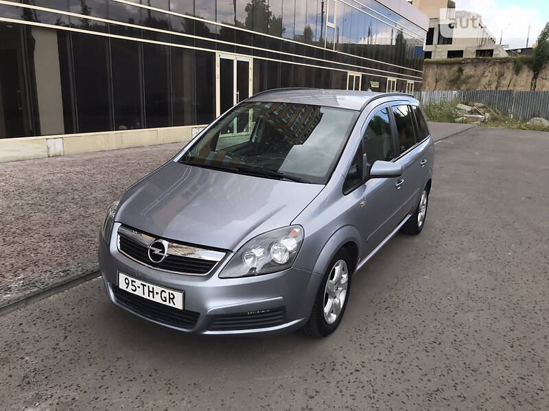 Минивэн Opel Zafira 2008 в Ровно