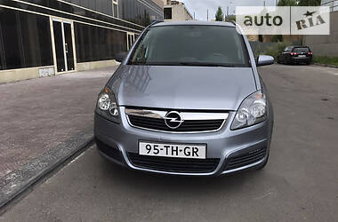 Минивэн Opel Zafira 2008 в Ровно