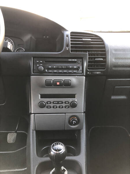 Мінівен Opel Zafira 2003 в Володимирі