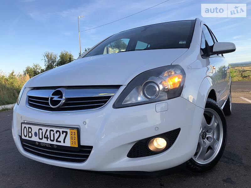 Мінівен Opel Zafira 2009 в Дрогобичі