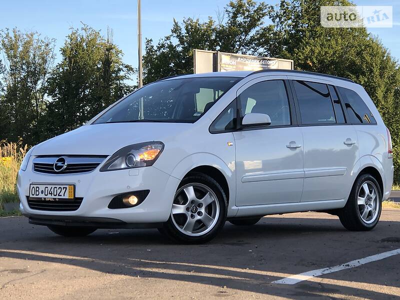 Мінівен Opel Zafira 2009 в Дрогобичі