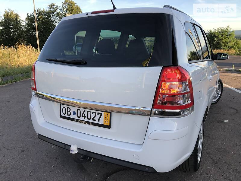 Мінівен Opel Zafira 2009 в Дрогобичі