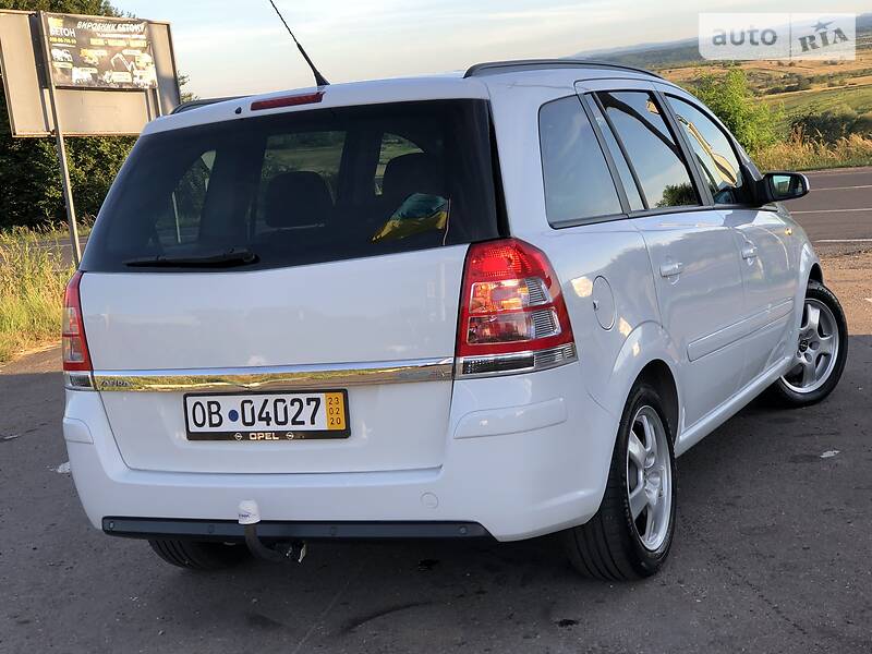Мінівен Opel Zafira 2009 в Дрогобичі