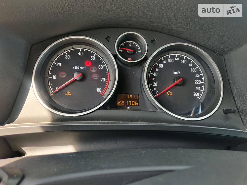 Мінівен Opel Zafira 2006 в Львові