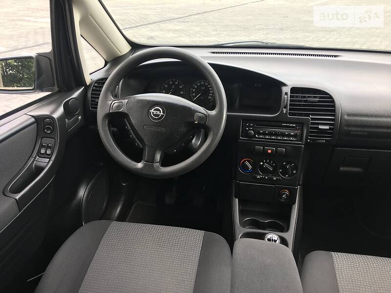 Універсал Opel Zafira 2003 в Вінниці