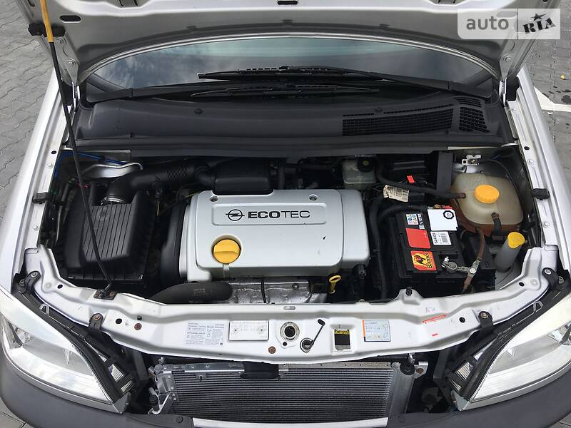Універсал Opel Zafira 2003 в Вінниці