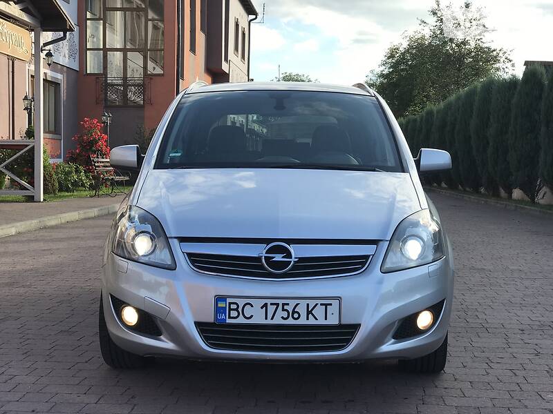 Універсал Opel Zafira 2009 в Стрию фото 5 Універсал Opel Zafira 2009 в Стрию