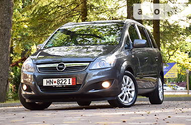 Минивэн Opel Zafira 2011 в Дрогобыче