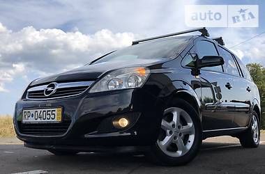 Универсал Opel Zafira 2009 в Дрогобыче