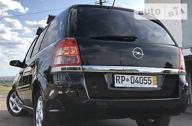 Универсал Opel Zafira 2009 в Дрогобыче