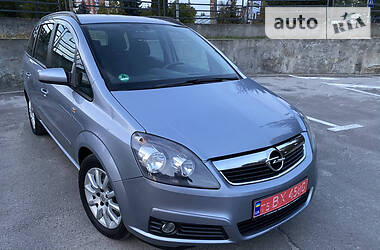 Универсал Opel Zafira 2007 в Тернополе