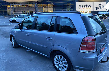 Универсал Opel Zafira 2007 в Тернополе