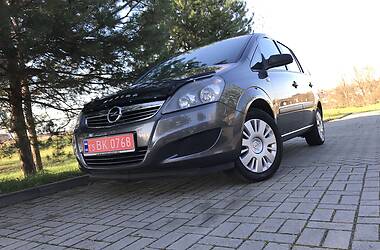 Минивэн Opel Zafira 2009 в Дрогобыче