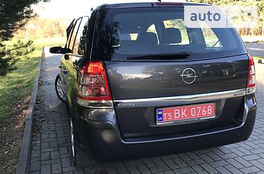 Минивэн Opel Zafira 2009 в Дрогобыче