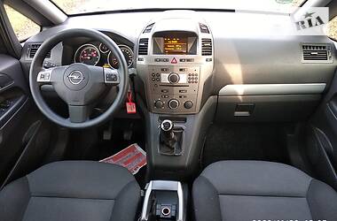 Минивэн Opel Zafira 2006 в Луцке