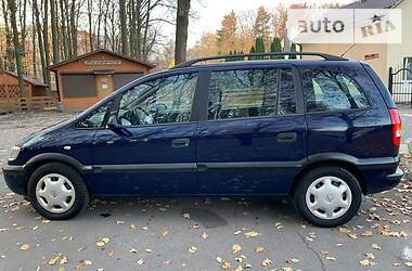 Минивэн Opel Zafira 2002 в Виннице