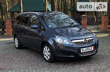 Універсал Opel Zafira 2011 в Вінниці