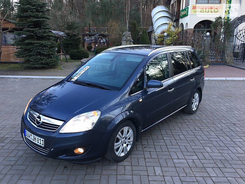 Мінівен Opel Zafira 2008 в Бориславі