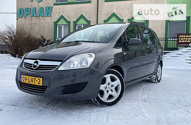 Универсал Opel Zafira 2008 в Стрые