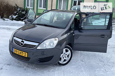 Универсал Opel Zafira 2008 в Стрые