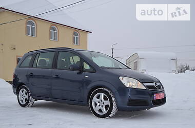 Минивэн Opel Zafira 2008 в Луцке