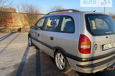 Универсал Opel Zafira 2002 в Звягеле