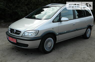 Минивэн Opel Zafira 2004 в Ровно