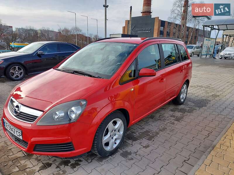 Минивэн Opel Zafira 2007 в Черновцах