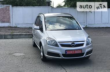 Универсал Opel Zafira 2007 в Коростене