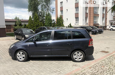 Минивэн Opel Zafira 2011 в Ивано-Франковске