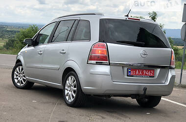 Минивэн Opel Zafira 2006 в Дрогобыче