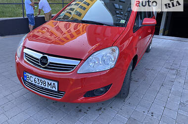 Универсал Opel Zafira 2009 в Львове