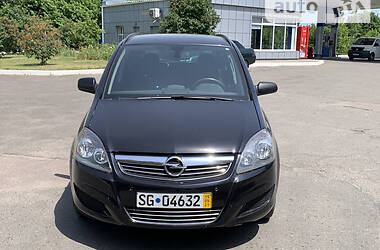Минивэн Opel Zafira 2010 в Ровно