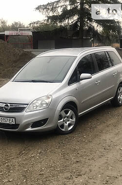 Минивэн Opel Zafira 2008 в Черновцах