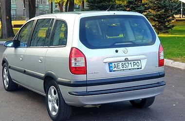 Минивэн Opel Zafira 2003 в Каменском