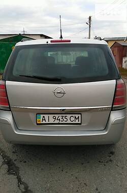 Минивэн Opel Zafira 2006 в Черновцах