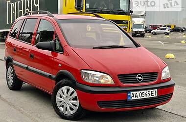 Хэтчбек Opel Zafira 2002 в Одессе