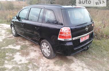 Минивэн Opel Zafira 2007 в Луцке