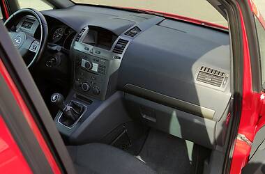 Минивэн Opel Zafira 2006 в 