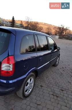Мінівен Opel Zafira 2004 в Надвірній