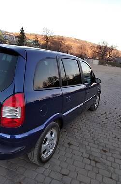 Минивэн Opel Zafira 2004 в Надворной