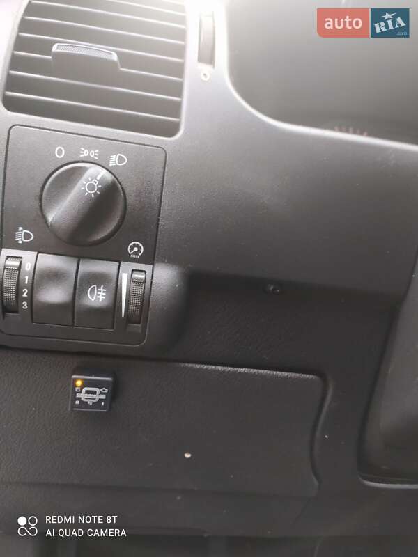 Мінівен Opel Zafira 2004 в Рівному