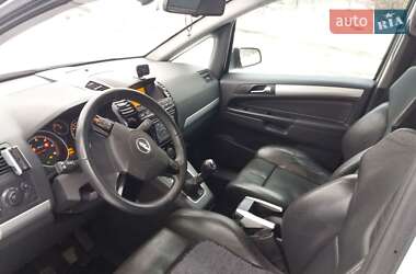 Универсал Opel Zafira 2009 в 