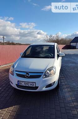 Універсал Opel Zafira 2011 в Заліщиках