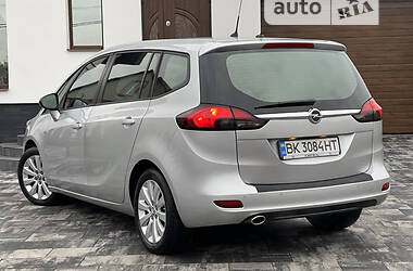 Універсал Opel Zafira 2018 в 