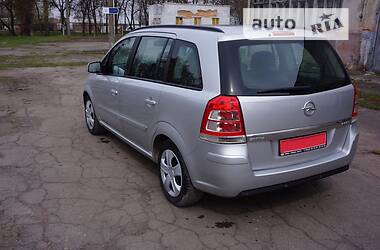 Минивэн Opel Zafira 2013 в Ровно